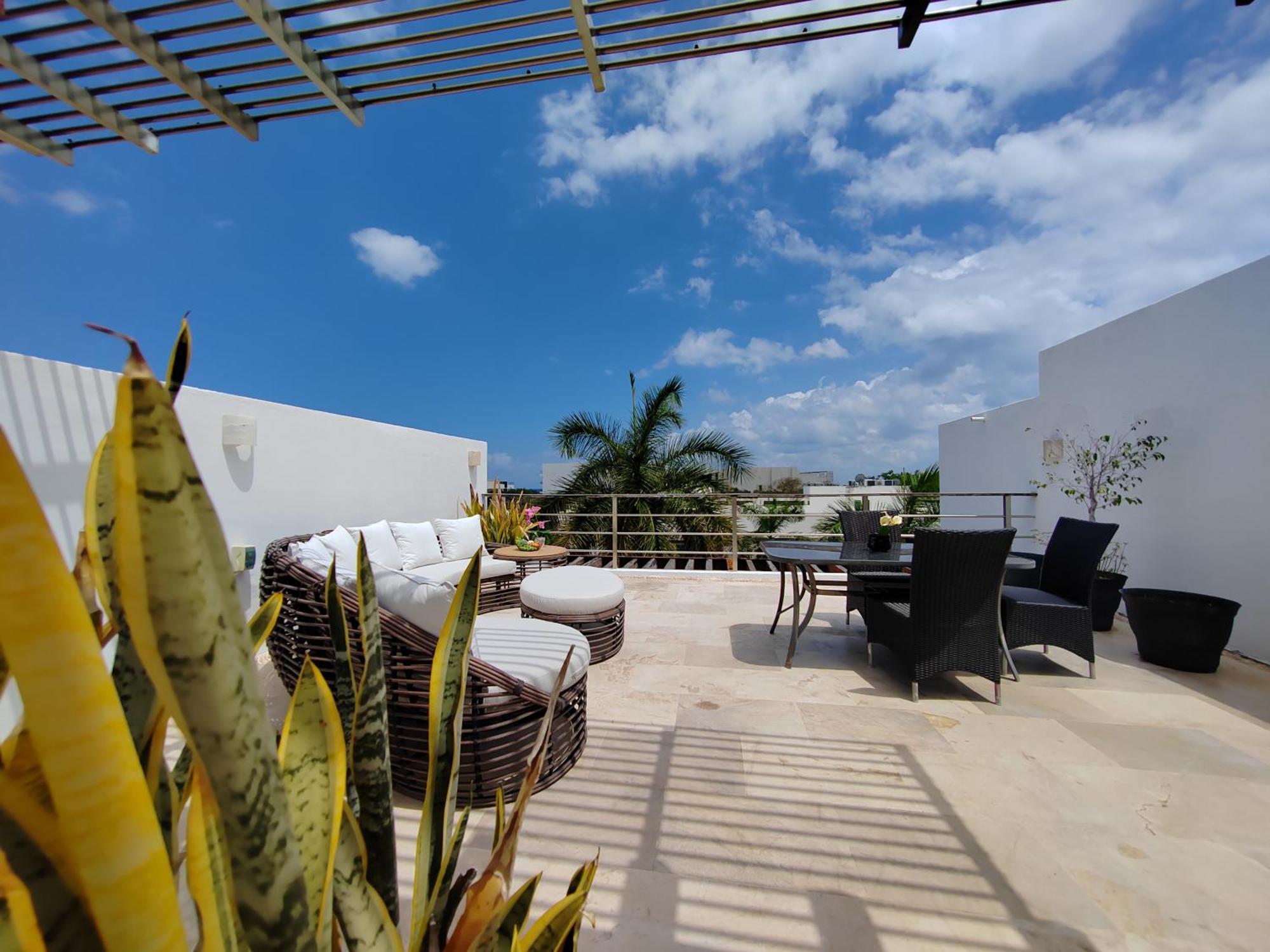 Luxurious & Central Condo In Playa Steps From The Beach Playa del Carmen Exterior foto