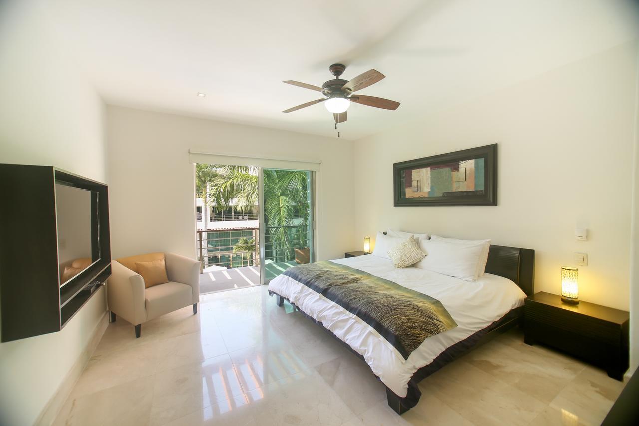Luxurious & Central Condo In Playa Steps From The Beach Playa del Carmen Exterior foto