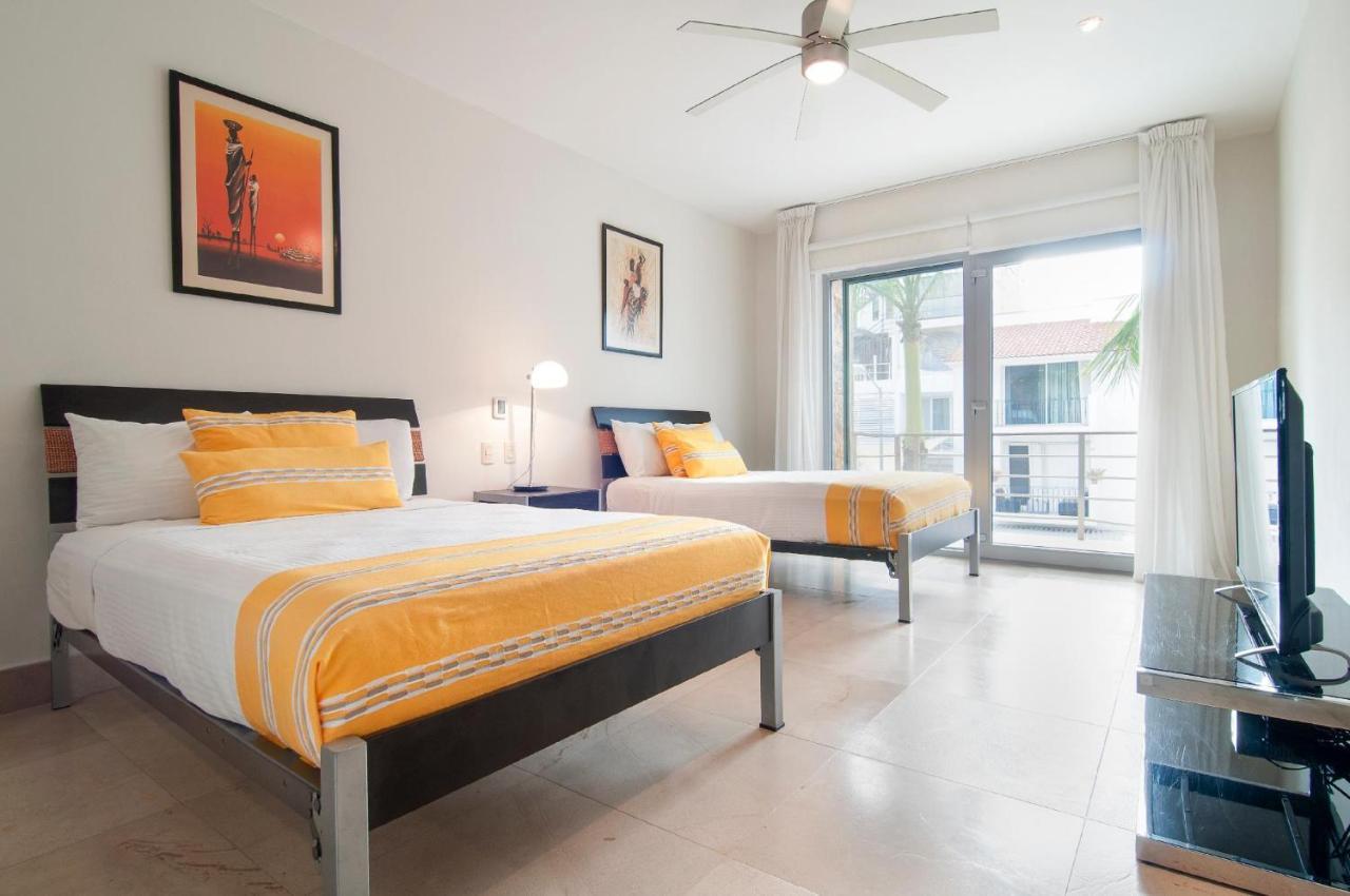 Luxurious & Central Condo In Playa Steps From The Beach Playa del Carmen Exterior foto
